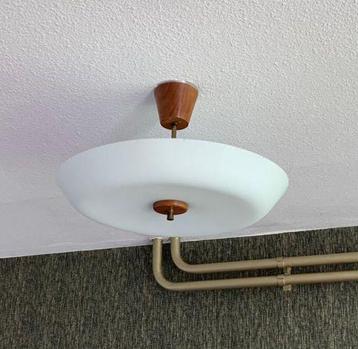 Retro hanglamp beschikbaar voor biedingen