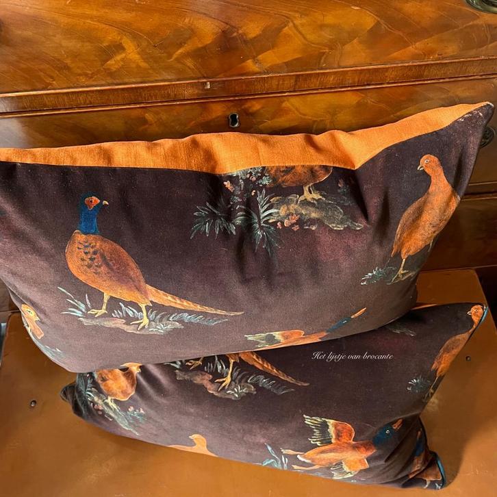 Engelse SET velvet kussens Mulberry Game Show, Huis en Inrichting, Woonaccessoires | Kussens, Nieuw, Overige kleuren, Rechthoekig