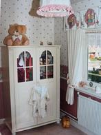 Mooie witte kinderkast Gotiek, Ophalen, Kast, 50 tot 70 cm, 105 cm of meer