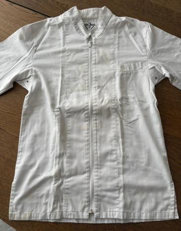 Diverse koks kleding beschikbaar voor biedingen
