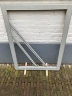 Te koop nieuw hardhouten (meranti) raam afm: 83x108, Nieuw, Raamkozijn, Ophalen of Verzenden, 75 tot 150 cm