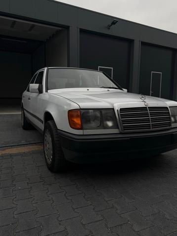 Mercedes-Benz 200-500 (W124) 300D 1986 PANO/ELTRM/NEWAPK/WIT beschikbaar voor biedingen