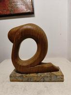 Abstract Houten Sculptuur op Natuursteen, Ophalen of Verzenden