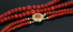 Bloedkoraal dieprode antieke ketting 14k slot goud dames, Ophalen of Verzenden, Goud, Ketting, Met edelsteen