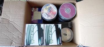 116 lege CD's / 249 lege DVD's / spindels / lege doosjes beschikbaar voor biedingen