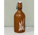 Stenen kruik beugel Sint Pieter Puurs stoneware bier fles, Ophalen of Verzenden, Zo goed als nieuw, Flesje(s), Overige merken