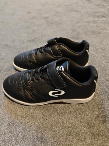 Gymschoenen  beschikbaar voor biedingen