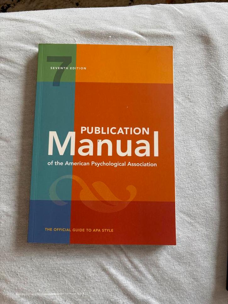 APA 7 Handleiding, Boeken, Studieboeken en Cursussen, Zo goed als nieuw, HBO, Alpha, Ophalen of Verzenden