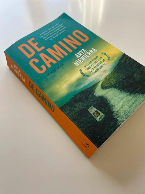 Anya Niewierra - De Camino, Boeken, Thrillers, Zo goed als nieuw, Nederland, Ophalen of Verzenden