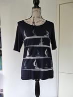 Mooie donkerblauwe tshirt met witte bootjes, Lea S, mt S-M, Blauw, Nieuw, Ophalen of Verzenden, Korte mouw