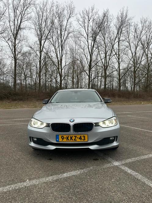 BMW 3-Serie 2.0D 320 EDE 120KW Aut8(f30) 2013 Grijs, Auto's, BMW, Particulier, 3-Serie, Diesel, A, Sedan, Automaat, Origineel Nederlands