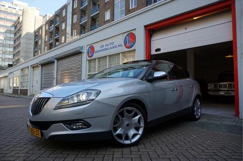 Lancia Delta 1.8-16V Di Platinum * 3/23 twv € 3.438 beurt, Auto's, Lancia, Bedrijf, Te koop, Delta, ABS, Airbags, Airconditioning