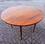 Zeer mooie gelakte/gebeitste eiken ronde salon/eettafel, Ophalen, Zo goed als nieuw