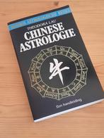 Chinese Astrologie , een handleiding . Theodora Lau, Boeken, Achtergrond en Informatie, Theodora Lau, Astrologie, Ophalen of Verzenden