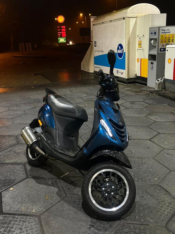 Frisse zip 172 stage 2, Fietsen en Brommers, Scooters | Piaggio, Zo goed als nieuw, Zip, Tweetakt, Ophalen