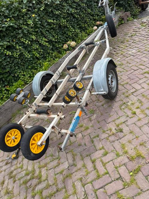 Geremde Pega kanteltrailer stalling trailer centreerset, Watersport en Boten, Boottrailers, Zo goed als nieuw, Minder dan 1500 kg