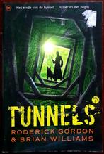 Tunnels - 1 - Roderick Gordon, Ophalen of Verzenden, Gelezen, Roderick Gordon