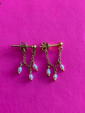 Anna Nina oorbellen  2x  goud 14 karaat cosmic dust parel beschikbaar voor biedingen