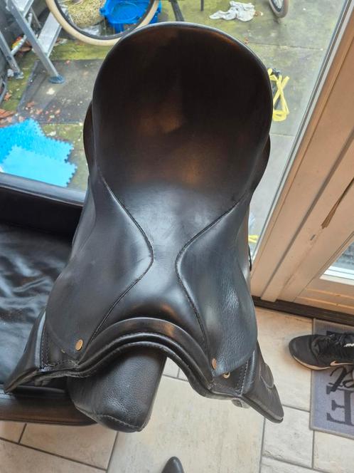 17 inch veelzeidigheids zadel, Dieren en Toebehoren, Paarden en Pony's | Zadels, Gebruikt, Overige soorten, Ophalen of Verzenden