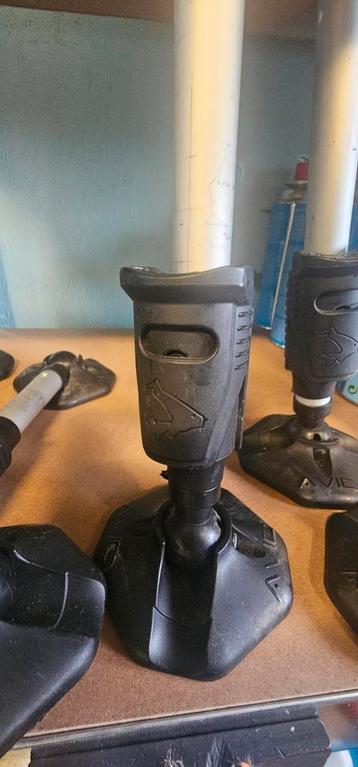 6x Avid Carp Bed Poten - Verstelbare Bed Legs beschikbaar voor biedingen