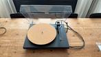 Pro-Ject Debut 3 platenspeler met losse voorversterker, Ophalen of Verzenden, Zo goed als nieuw, Platenspeler, Overige merken