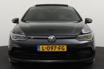 Volkswagen Golf 1.5 eTSI R-Line Pano-dak Camera Dodehoek, Auto's, Volkswagen, 4 cilinders, 150 pk, Alcantara, Zwart