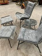 Relaxstoelen + Voetenbankjes + Tafel - Complete Set!, Kunststof, Zo goed als nieuw, Loungeset, Stoel