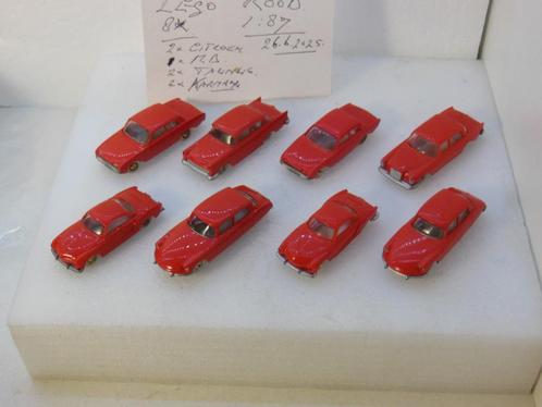 LEGO  -8 X Pers. auto modellen 1:87 -  alle  8 zijn ROOD, Hobby en Vrije tijd, Modelauto's | 1:87, Gebruikt, Auto, Overige merken