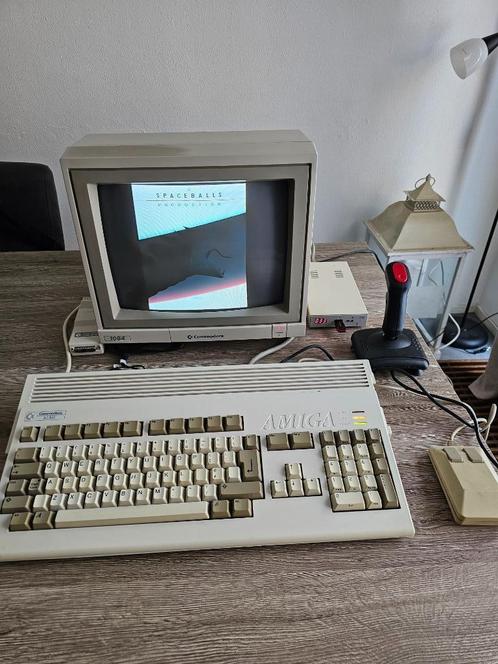 Amiga 1200 Zeer compleet met Commodore 1084 monitor, Computers en Software, Vintage Computers, Ophalen of Verzenden