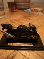 Motor Kawasaki Ninja ZX-12 R schaal 1:18, Hobby en Vrije tijd, Modelauto's | 1:18, Ophalen of Verzenden, Zo goed als nieuw, Motor
