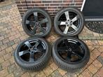 Zwarte velgen met Dunlop winterbanden 17” - 7mm- 225/50/17, Auto-onderdelen, Banden en Velgen, Ophalen, Gebruikt, Banden en Velgen