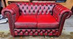 Chesterfield 2 zit bank rood leer + BEZORGING GRATIS, Huis en Inrichting, Banken | Bankstellen, Gebruikt, ., 150 tot 200 cm, Chesterfield