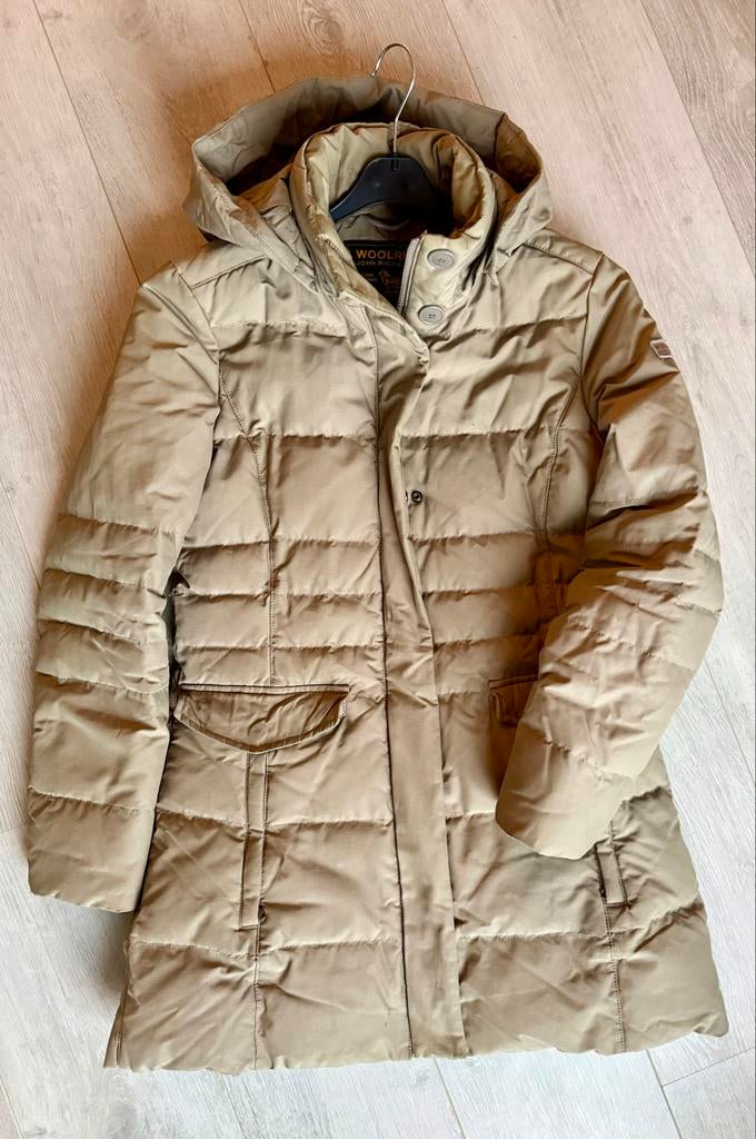 Woolrich Winterjas met Capuchon - Goede Staat, Kleding | Dames, Jassen | Winter, Ophalen of Verzenden, Gedragen, Maat 36 (S), Grijs