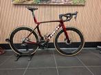 Trek Madone SLR 7 Gen 8 M/L, Fietsen en Brommers, Carbon, Zo goed als nieuw, Meer dan 20 versnellingen, 53 tot 57 cm