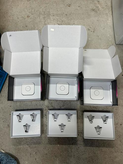 NIEUW - 2x Philips HUE bridge, Huis en Inrichting, Lampen | Overige, Nieuw, Ophalen of Verzenden