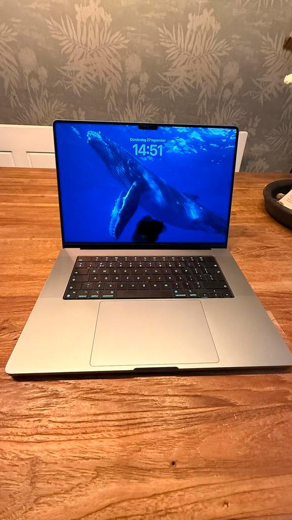 Apple MacBook Pro 16 inch NIEUWSTAAT met doos, Computers en Software, Windows Laptops, 16 inch, SSD, 16 GB, Ophalen
