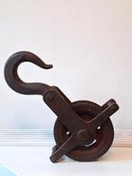 Oude katrol met haak, Antiek en Kunst, Antiek | Gereedschap en Instrumenten, Ophalen