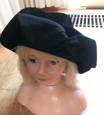 dames hoedje (Vintage, zwart, rib) Komt uit oude hoedendoos! beschikbaar voor biedingen