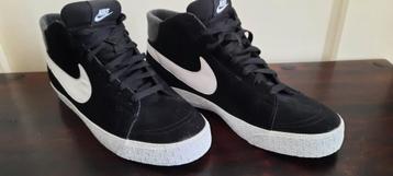Nike Heren Nieuw Maat 46 Suede beschikbaar voor biedingen