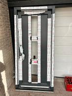 Kunstof deur met kozijn met schade zie foto’s, Doe-het-zelf en Verbouw, Kozijnen en Schuifpuien, Kunststof, Deurkozijn, Zo goed als nieuw