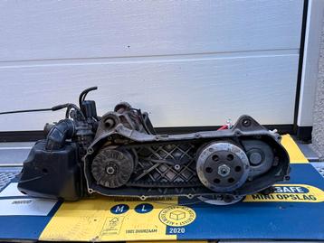 Yamaha Aerox / Neos motorblok 70cc Minarelli Horizontaal beschikbaar voor biedingen