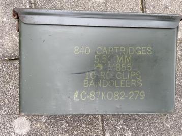 MUNITIEKIST staal. beschikbaar voor biedingen