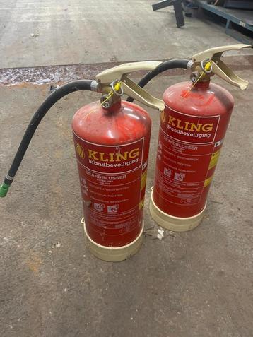 2 brandblussers Kling beschikbaar voor biedingen