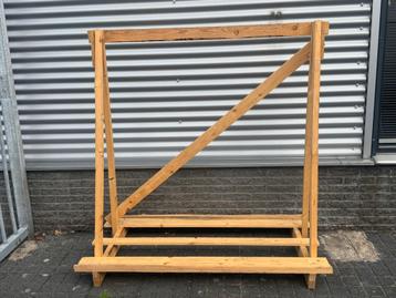 GRATIS! Houten Bokje.  beschikbaar voor biedingen