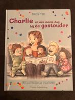 Karlijn Peters - Charlie en een mooie dag bij de gastouder, Ophalen of Verzenden, Zo goed als nieuw, Karlijn Peters