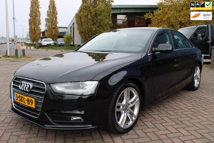 Audi A4 Limousine 1.8 TFSIe Edition ZWART TREKHAAK NAVIGATIE, Auto's, Audi, Bedrijf, Te koop, A4, ABS, Airbags, Airconditioning