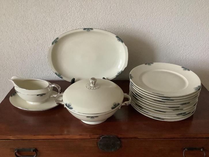 Art deco servies van C Hoyng, Antiek en Kunst, Antiek | Servies compleet, Ophalen of Verzenden