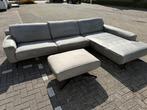 Hoekbank met XXL Longchair + poef - Zo Goed Als Nieuw, Ophalen, 250 tot 300 cm, 100 tot 125 cm, Hoekbank