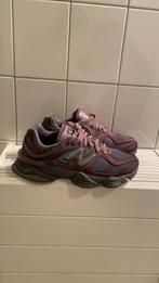 New Balance 9060 Truffle Rich Earth Maat 44, Ophalen of Verzenden, Nieuw, Bruin, Sneakers of Gympen