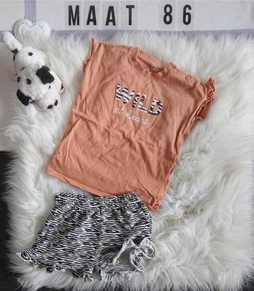 Tweedelig setje oranje/zebra maat 86 beschikbaar voor biedingen